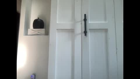 Snapshot of jstenjytheshow chatting on October 2025 07:42:02 PM Just Enjoy the Show online show from October 2025 07:42:02 PM