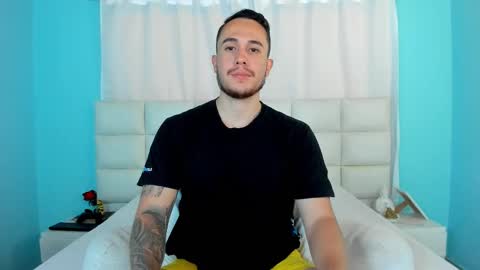 Juan online show from October 2025 07:45:01 PM