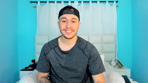 Juan online show from November 2025 09:57:01 PM