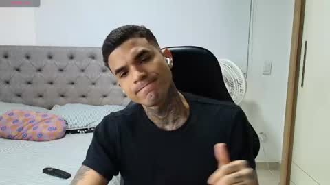 Snapshot of juan_gomez_1 chatting on June 2026 08:51:01 AM juan_gomez_1 online show from June 2026 08:51:01 AM