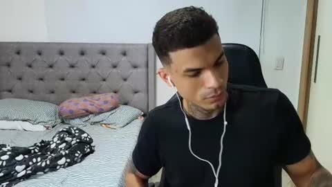 Snapshot of juan_gomez_1 chatting on June 2026 12:14:01 AM juan_gomez_1 online show from June 2026 12:14:01 AM