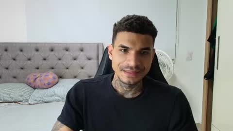 Snapshot of juan_gomez_1 chatting on June 2026 05:12:01 AM juan_gomez_1 online show from June 2026 05:12:01 AM