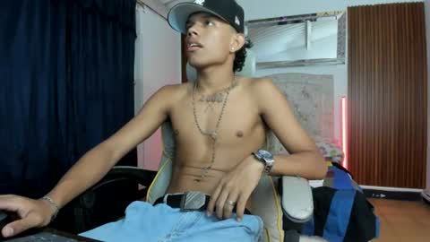 Snapshot of juan_mhata chatting on June 2026 12:17:02 AM Juan Mhata online show from June 2026 12:17:02 AM