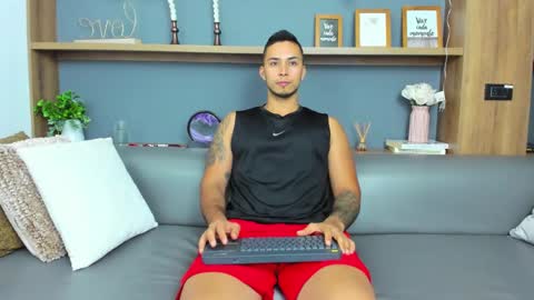 Snapshot of juan_muscle chatting on March 2025 12:18:02 AM juan_muscle online show from March 2025 12:18:02 AM