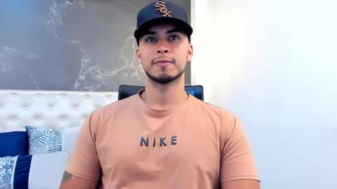 Snapshot of juan_muscle chatting on October 2025 07:49:01 PM juan_muscle online show from October 2025 07:49:01 PM