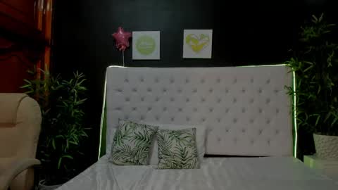 Snapshot of juana_naranjo chatting on May 2026 03:02:02 AM juana_naranjo online show from May 2026 03:02:02 AM