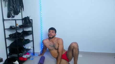 Juan Esteban online show from September 2025 06:56:02 PM