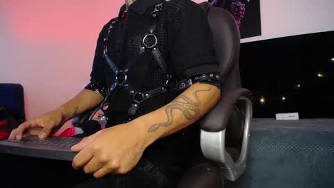 juancamilo66_ online show from February 2025 06:21:01 AM