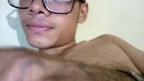 juancito252074 online show from November 2025 03:39:01 AM