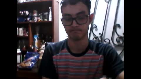 Snapshot of juanesan chatting on February 2025 12:34:02 PM Juanesan CaballeroSolitario online show from February 2025 12:34:02 PM