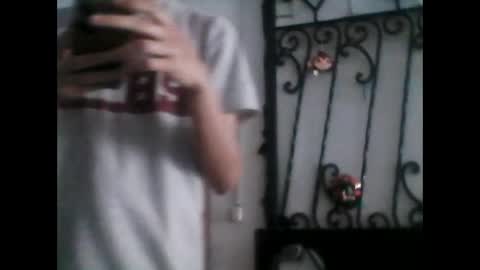Snapshot of juanesan chatting on May 2026 12:35:02 PM Juanesan CaballeroSolitario online show from May 2026 12:35:02 PM