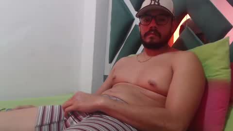 juanfe_style online show from September 2025 06:18:02 PM