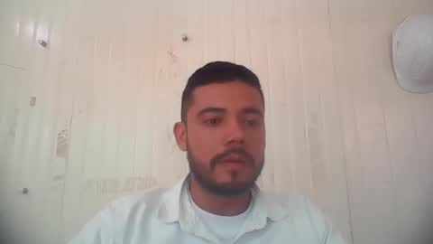 Snapshot of juanfe_style chatting on April 2026 06:57:02 PM juanfe_style online show from April 2026 06:57:02 PM