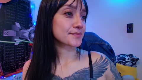 Juanita online show from February 2025 09:18:02 PM