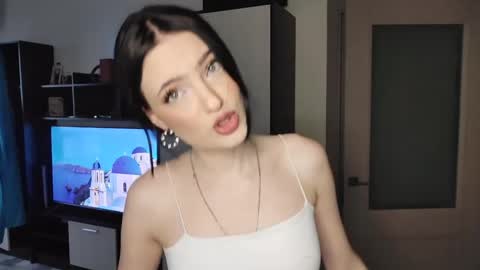 Snapshot of juanitacalcano chatting on May 2026 03:20:01 PM Veronika online show from May 2026 03:20:01 PM