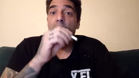 juanjosefran11 online show from April 2026 04:39:01 AM