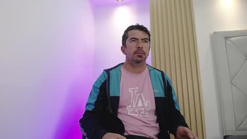 Snapshot of juank_fit45 chatting on April 2026 12:32:01 PM Juan k online show from April 2026 12:32:01 PM