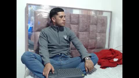 Snapshot of juanperez1999777 chatting on September 2025 09:52:02 PM juanperez1999777 online show from September 2025 09:52:02 PM