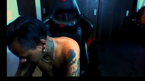 juanpt69 online show from April 2026 07:04:01 PM