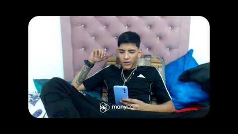 juanse1045panda online show from September 2025 04:35:01 AM