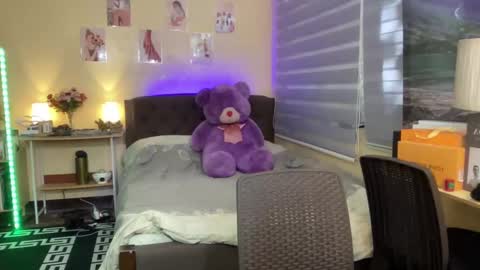 Snapshot of judiella chatting on February 2025 06:48:01 AM EloiseMoree online show from February 2025 06:48:01 AM