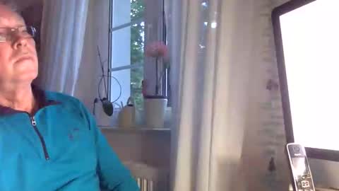 juergener342205 online show from May 2026 06:24:02 PM