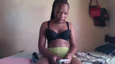 juice_petite3 online show from February 2025 09:45:02 AM