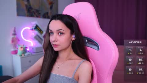 Angelina online show from October 2025 11:31:02 AM