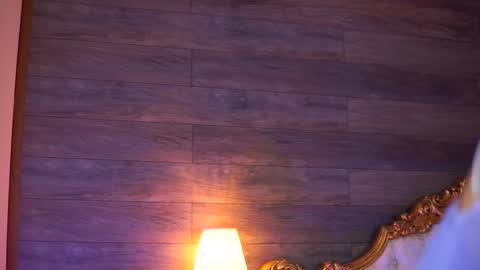 Jessye online show from September 2025 07:52:01 PM