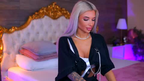 Snapshot of juicy_jessye chatting on May 2026 07:53:02 PM Jessye online show from May 2026 07:53:02 PM