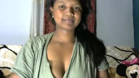 Snapshot of juicy_pretty chatting on June 2026 03:46:02 AM stellah online show from June 2026 03:46:02 AM
