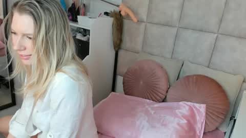 Tatjana online show from April 2026 07:25:02 AM