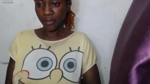 Snapshot of juicyberryx chatting on May 2026 09:16:01 PM queen online show from May 2026 09:16:01 PM