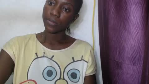 Snapshot of juicyberryx chatting on June 2026 02:23:02 PM queen online show from June 2026 02:23:02 PM