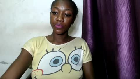 Snapshot of juicyberryx chatting on July 2026 08:29:02 AM queen online show from July 2026 08:29:02 AM