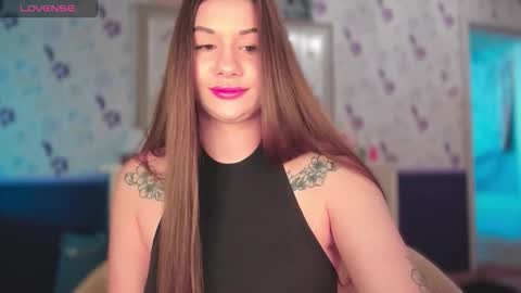 Snapshot of juicyhelenx chatting on September 2025 01:15:01 PM Elena online show from September 2025 01:15:01 PM