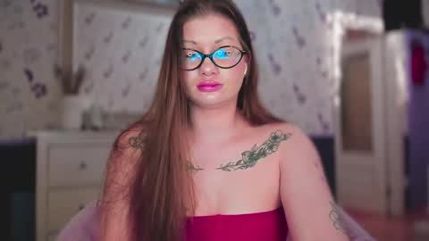 Snapshot of juicyhelenx chatting on October 2025 07:36:02 PM Elena online show from October 2025 07:36:02 PM