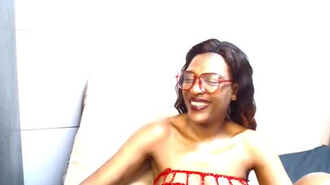 Miss Kay online show from December 2025 10:15:01 PM