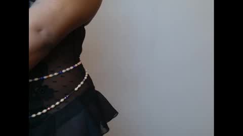 juicyxpink online show from February 2025 02:08:01 PM