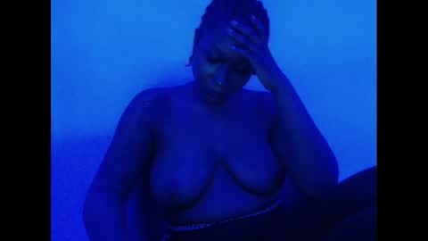 juicyxpink online show from March 2025 07:20:02 PM