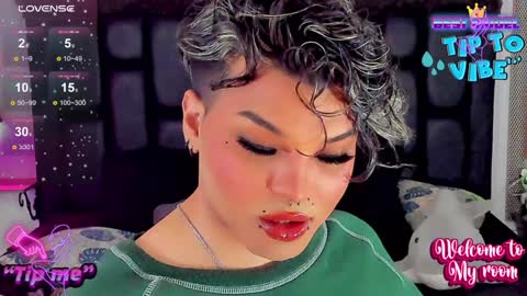 Jujubee online show from December 2024 01:49:02 PM