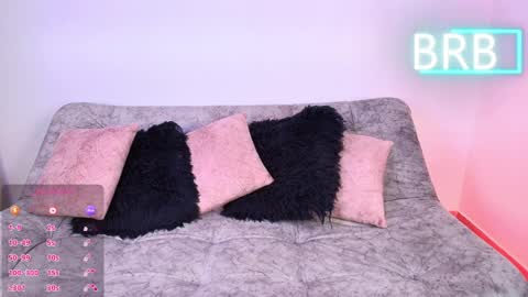 Jules and Gia online show from April 2026 02:14:01 PM