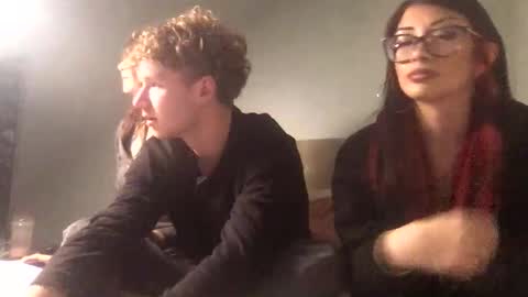 jules_vondi online show from December 2025 04:17:02 AM