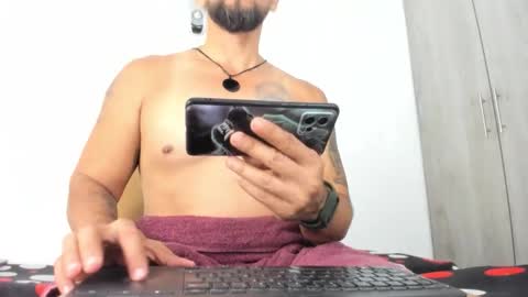 juleslake2 online show from January 2026 02:05:01 AM