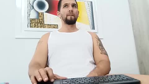 Snapshot of juleslatin122 chatting on December 2024 07:31:02 PM Jules online show from December 2024 07:31:02 PM