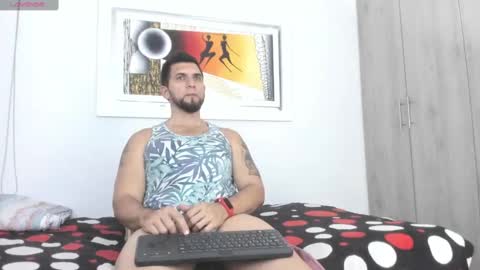 Snapshot of juleslatin122 chatting on January 2025 01:16:01 AM Jules online show from January 2025 01:16:01 AM