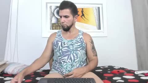 Snapshot of juleslatin122 chatting on January 2025 12:39:02 AM Jules online show from January 2025 12:39:02 AM