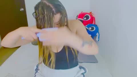 Snapshot of juli_69 chatting on February 2026 09:10:02 PM Juliana Torres online show from February 2026 09:10:02 PM