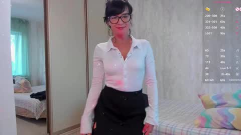 Julia online show from September 2025 08:18:02 AM