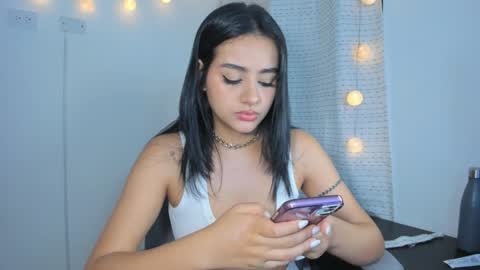 Snapshot of julia_strauns chatting on December 2024 06:10:01 AM julia_strauns online show from December 2024 06:10:01 AM